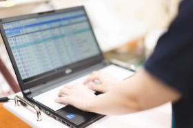 電カルを導入しています