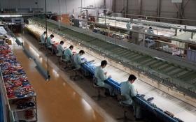 手織り織機（緞帳）