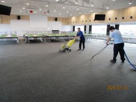 カーペット洗浄風景