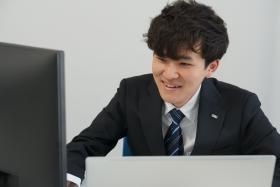 Ｅラーニング補助があり、仕事しながら開発を学ぶ事も可能です