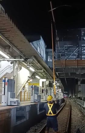 鉄道夜間作業０１