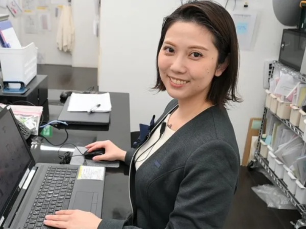 秘書・湘南美容クリニック大阪梅田本院で院長秘書業務（経験不問・パソコンスキル）