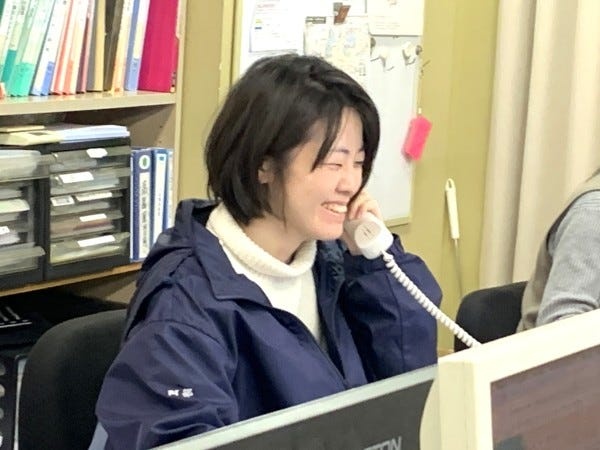 PCに文字入力ができればOK。すぐそばに先輩スタッフがいるので安心して仕事に取り組めます。