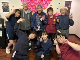 ノリのいいご利用者様もたくさんです！（あったかい湯札幌）