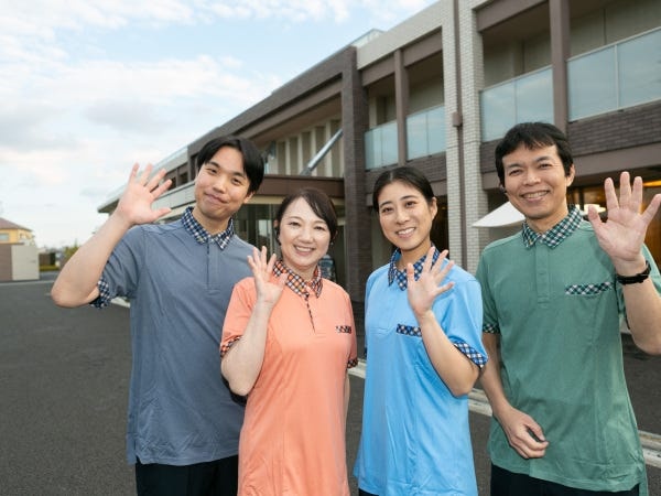 「人はいつからでも何歳からでも成長できる」のスローガンのもと、求められる業務ができるの場合は働き続けることが可能です！