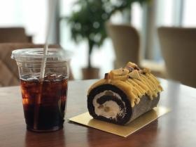 安納芋のロールケーキ