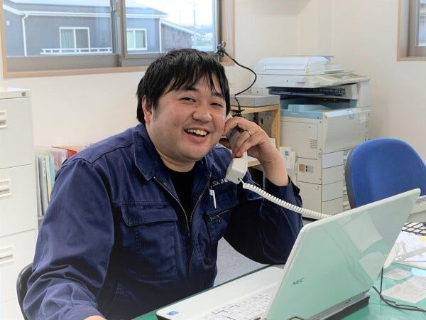 あなたと一緒に働く上司です。優しく丁寧に仕事を教えます。何でも相談してくださいね。