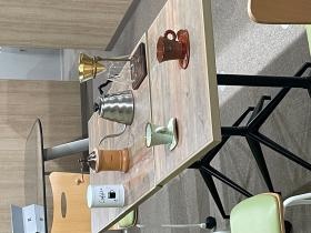 札幌本社ミーティングテーブル