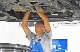 現場でのＯＪＴはもちろん、メーカー主催の研修にも参加可能！