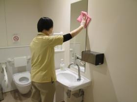 トイレなども清潔に利用者が気持ちよく利用できるように