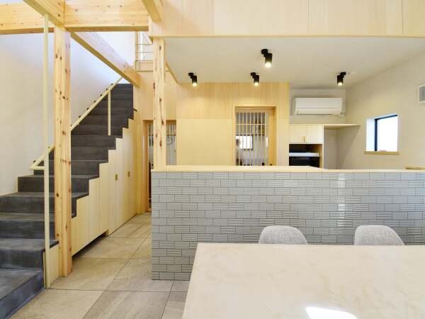 現場管理・幅広い建物の現場管理（古民家リノベーションもあり・学歴不問）