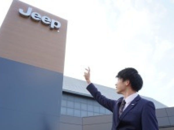 事務スタッフ・輸入車ディーラーでの受付・事務（未経験歓迎・✅普通自動車免許）