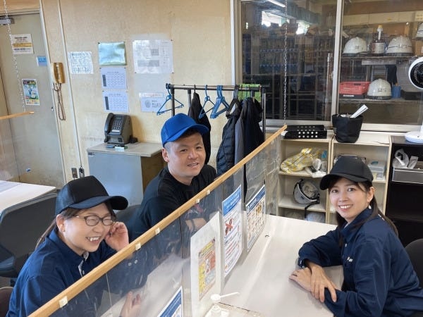 フォークリフトオペレーター（要フォークリフト免許）