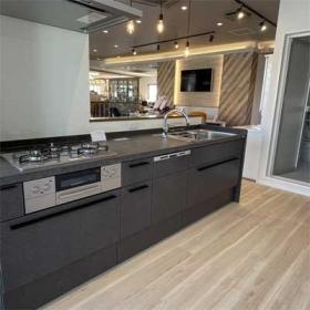 ショールーム内