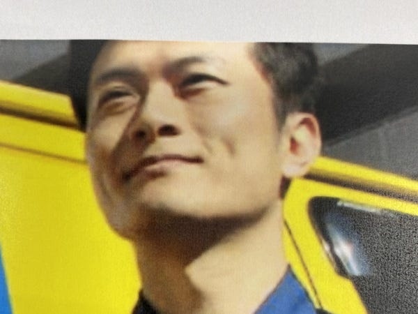 後ろにあるのは専用の工事車両、カギの救急車です。たくさんの困ったをよかった！にすることができます。