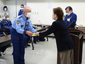 集合教育の場において、各種表彰を行っています。