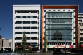 本社とヤガミホームヘルスセンター名古屋店 建物外観