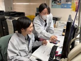 年齢も性別もさまざまな社員が在籍しています。