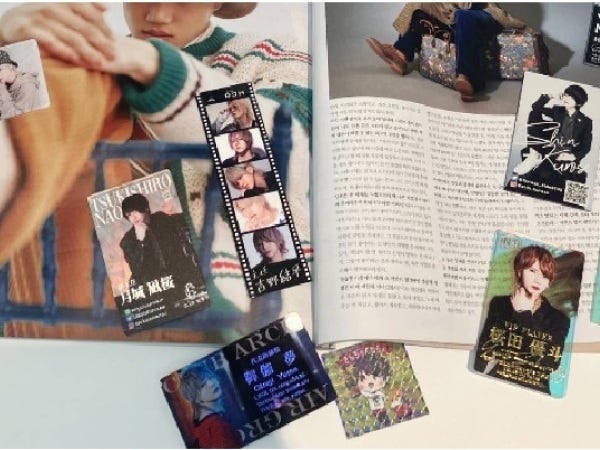 ファッション雑誌のようなおしゃれなデザインが人気です。