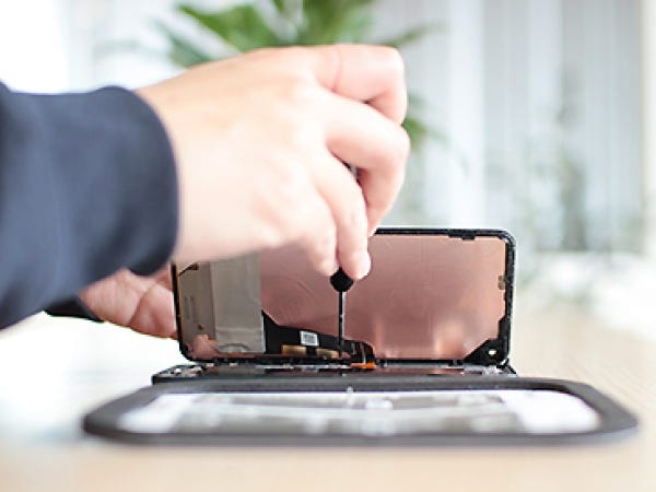 全員初心者から始めているので安心して応募してください！