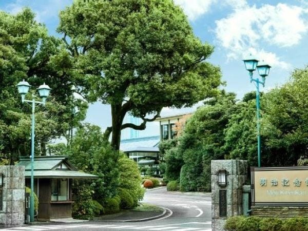 ブライダルヘアメイク（土曜日歓迎・経験者優遇）