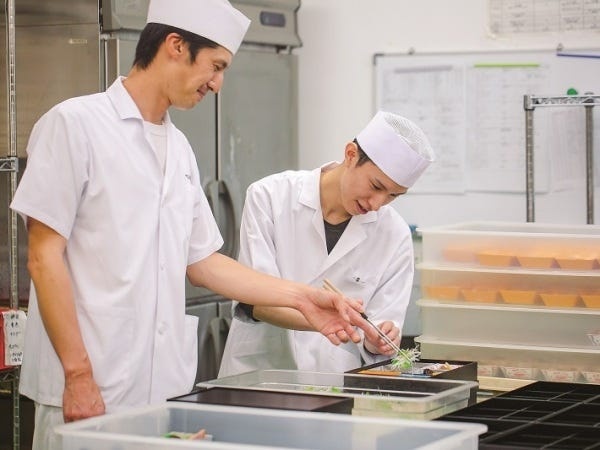 調理補助スタッフ・コツコツ（未経験歓迎・無資格OK）