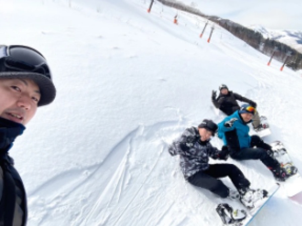 ライフワークバランスも重要！休みが取りやすいので、仲が良い仲間とスノボやツーリングも楽しめます！