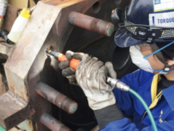 0.1mmの技術が要されるため、緊張感がありますが、スキルや技術が磨け、達成感と成長の実感が味わえます！