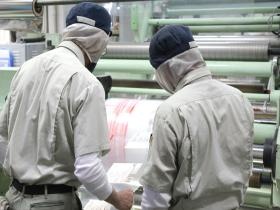 ３人１組のチームで作業ので工場勤務がはじめてでも安心です