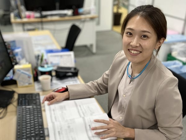 入社後1～2週間は本社の座学研修で警備の基礎的な知識を学び、配属後は先輩社員の丁寧なOJT研修もあるので、安心してスタートできます。