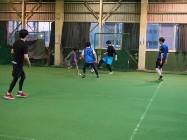 20代～30代のメンバーを中心に、活発に意見が飛び交う社風です。