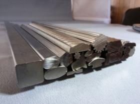 取扱い製品の一部（ステンレス材）大阪工場で製造