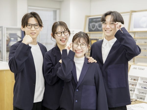 助け合い精神が豊富で、優しい人が多い！分からない事があったら質問しやすい雰囲気です。