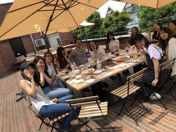 任意参加の社内イベントではBBQが毎年恒例◎ワイワイするのが好きな、ノリ良いメンバーが多いです！当社は社員を大事にしています。