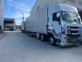 １０トントラック