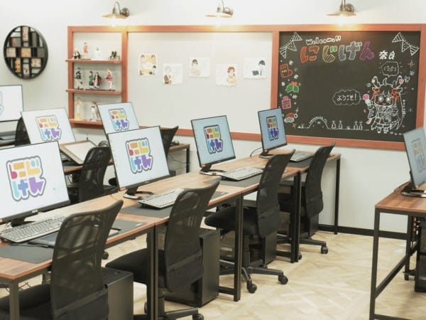 【内装】広々とした空間で作業を落ち着いて出来ます