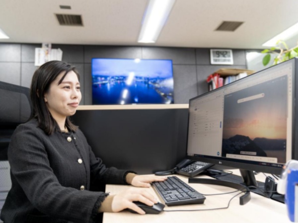 損害保険部門の事務スタッフ