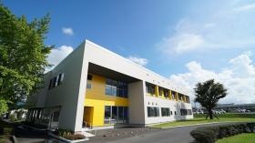 働きながら資格取得を目指せます（豊心福祉学園）