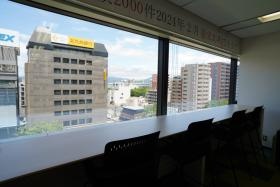 福岡本社 カウンター席