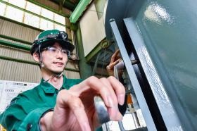 働く社員の様子４