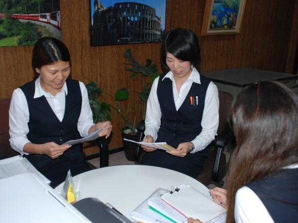 わからないことは、先輩スタッフがOJTにて教えますので、未経験でもOK!