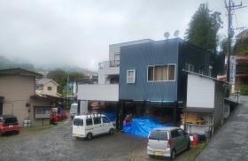 会社外観 工場 駐車場