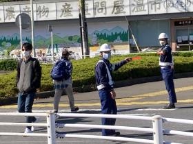 道行く方々や車の安全で円滑な往来を守ります！