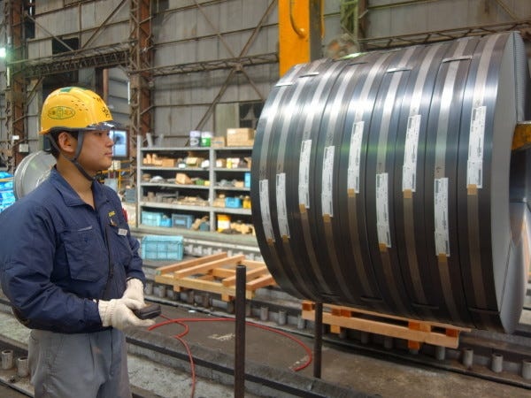 就業時間内に会社負担で国家資格であるクレーン運転免許を取得できます！