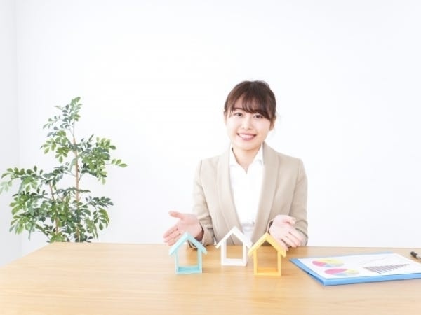 ＜こんな方を求めています＞◎とにかく稼ぎたい方、収入を上げて新しい人生をスタートさせたい方◎コツコツと人間関係を築いていくことが得意な方!!