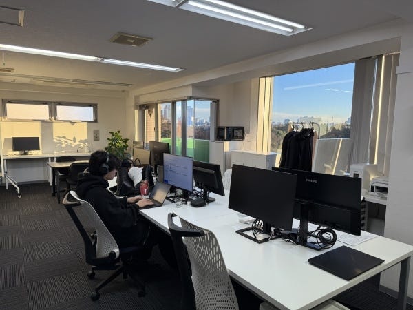 オフィスの配置です。