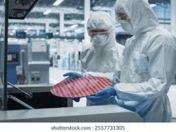 軽作業スタッフ・クリーンルームの軽作業スタッフ（未経験歓迎）