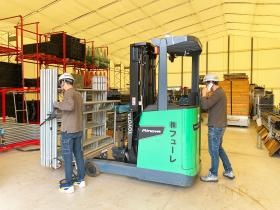 フォークリフトも完備しております