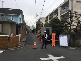 工事現場での迂回誘導