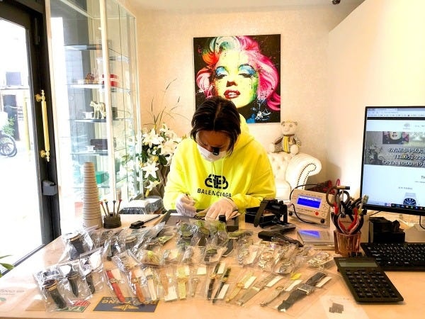 様々なブランド品を取り扱いますが、専門的な事は技術者が行いますので、知識がなくてもご安心ください♪